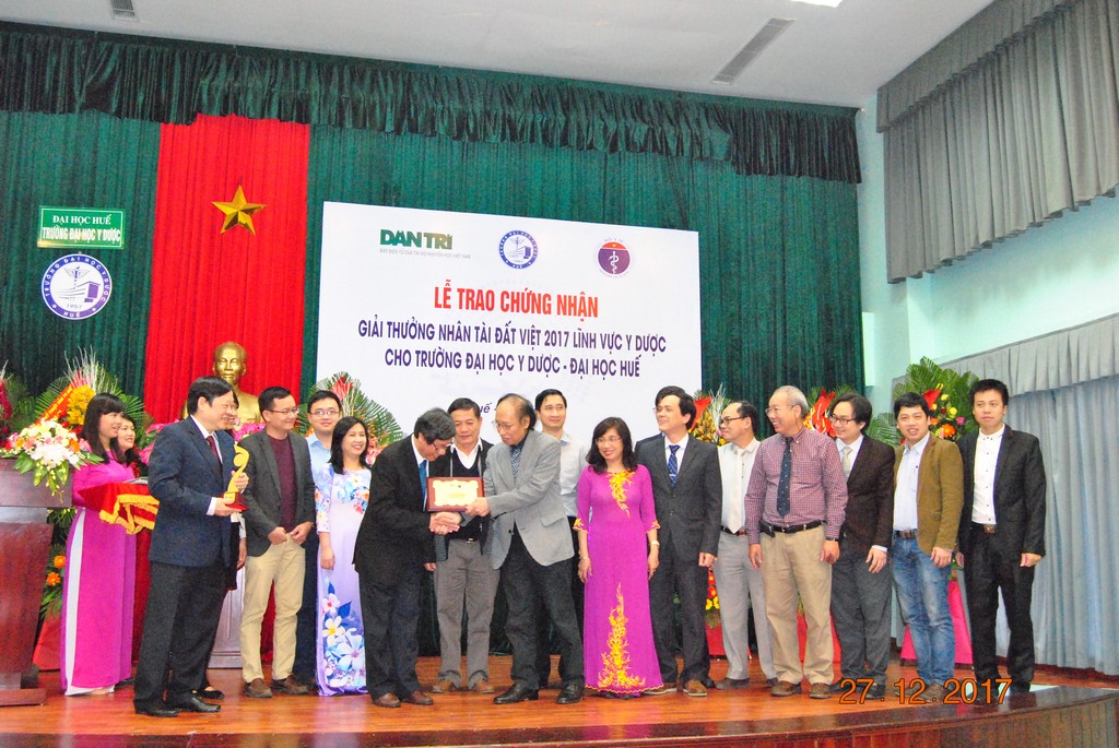 Lễ trao Giải thưởng Nhân tài Đất Việt 2017 lĩnh vực Y Dược học