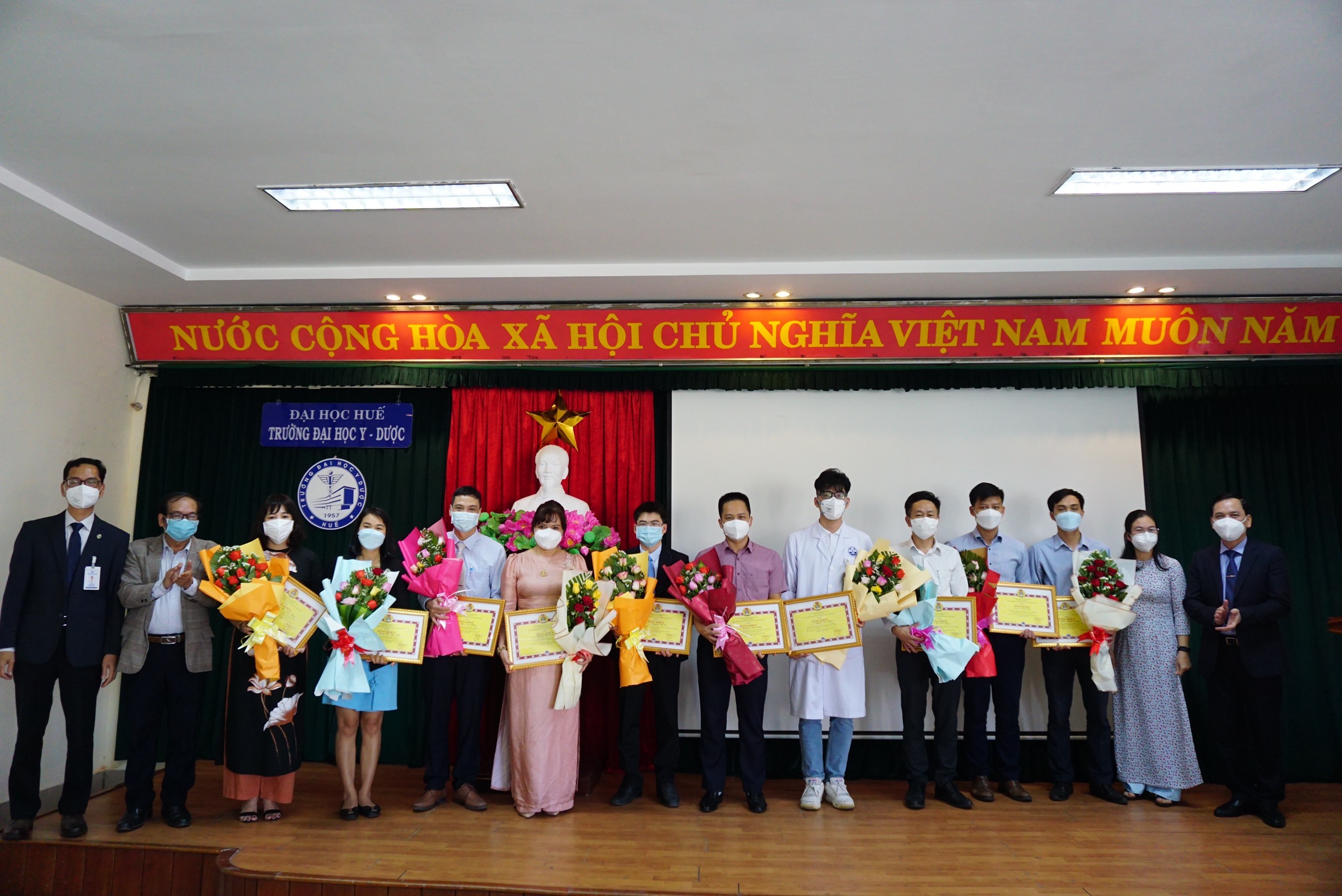 Công đoàn Trường tổng kết và khen thưởng năm học 2020 – 2021