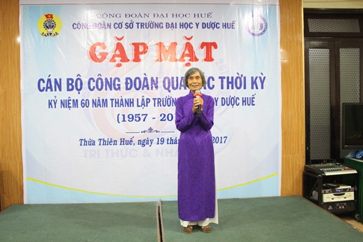 Cô Phạm Thị Xuân Quế, Chủ tịch công đoàn đầu tiên của Công đoàn cơ sở Đại học Y Khoa Huế, Nhiệm kỳ I (1985-1990).